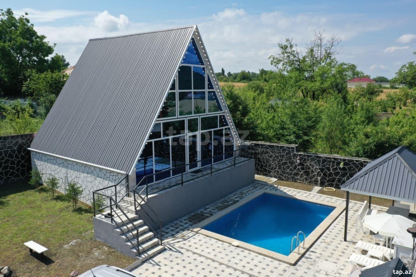 Bağ evi kirayə verilir, Qəbələ ş. (2)