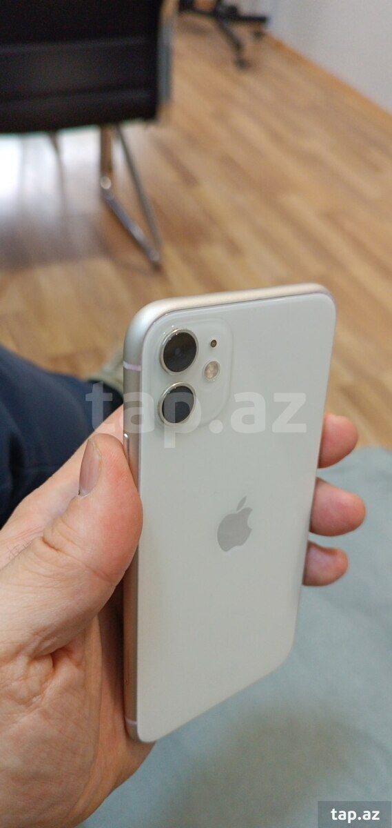 Apple iPhone 11 White 128GB/4GB (7)