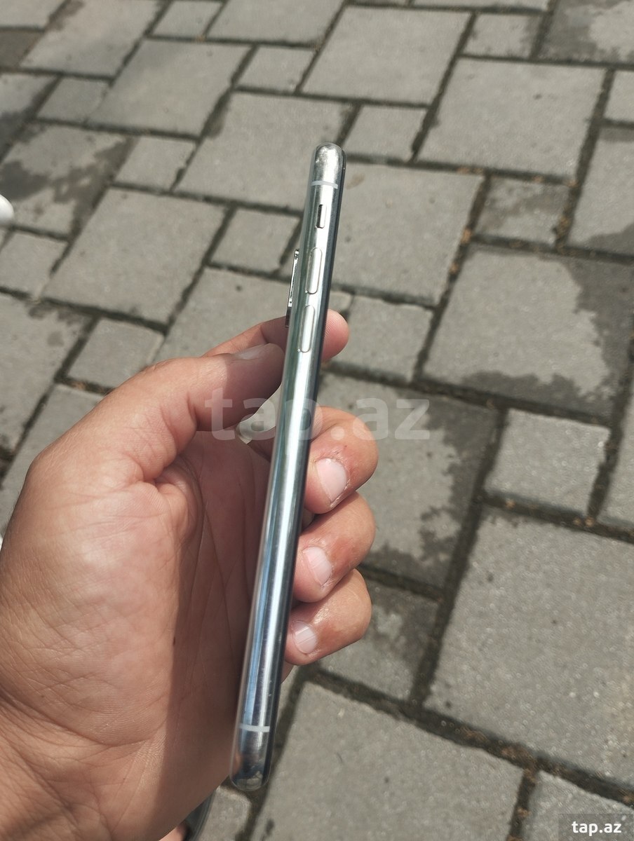 Apple iPhone X Silver 256GB/3GB (6)