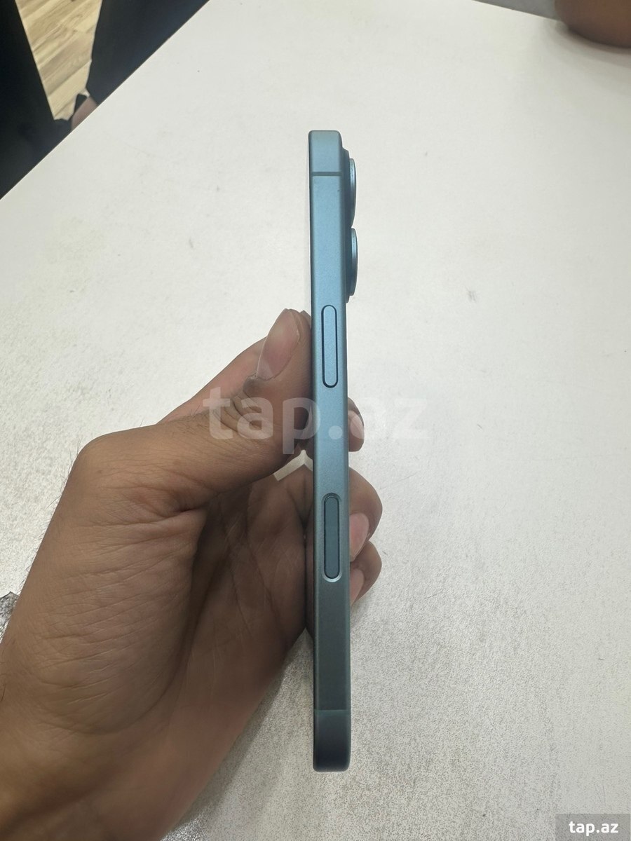 Apple iPhone 16 Teal 128GB/8GB (2)