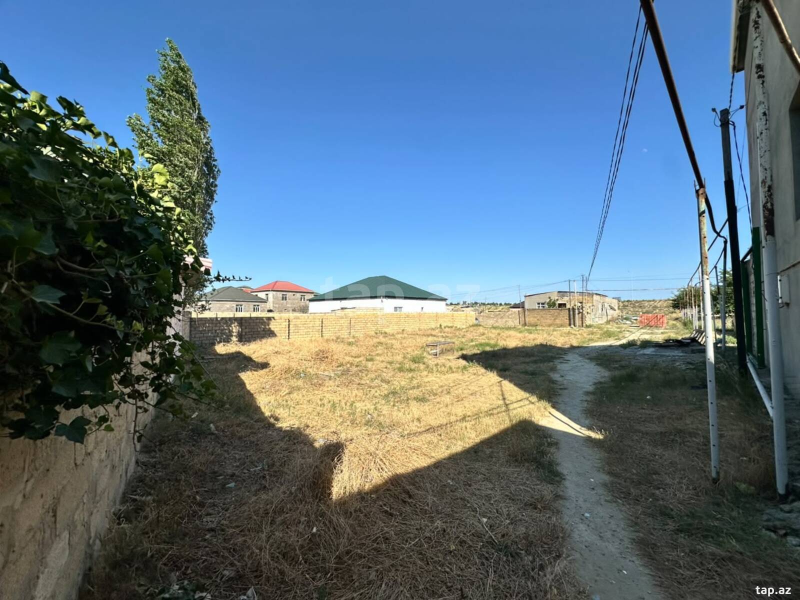 6 sot torpaq sahəsi, Saray qəs. (10)