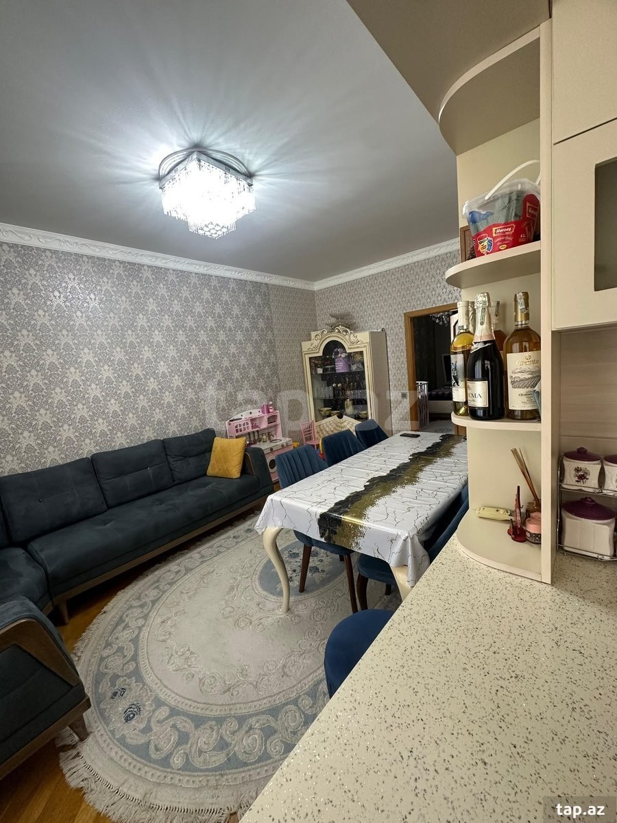 2-otaqlı mənzil kirayə verilir, Memar Əcəmi m., 62 m²