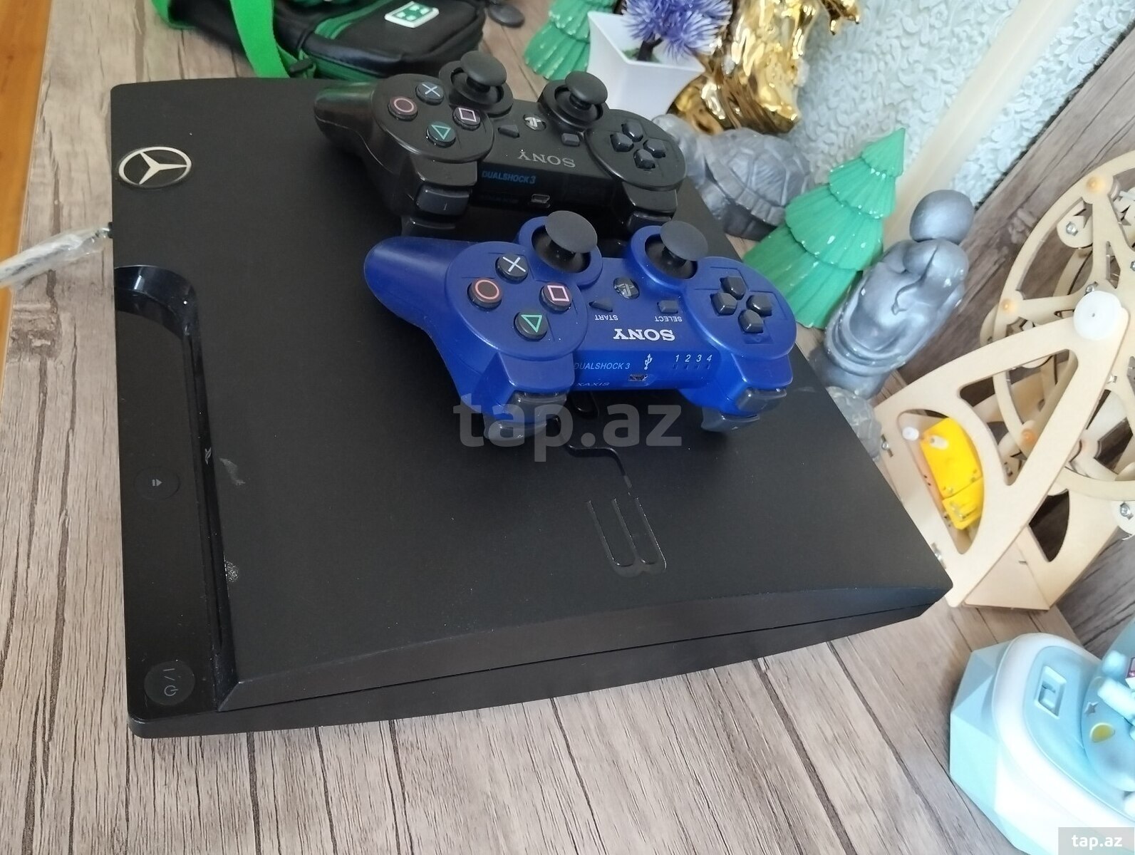 Sony PlayStation 3 Slim 320GB (2)