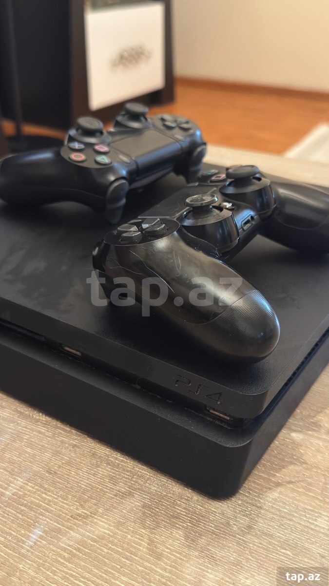 Sony PlayStation 4 Slim 500GB (4)