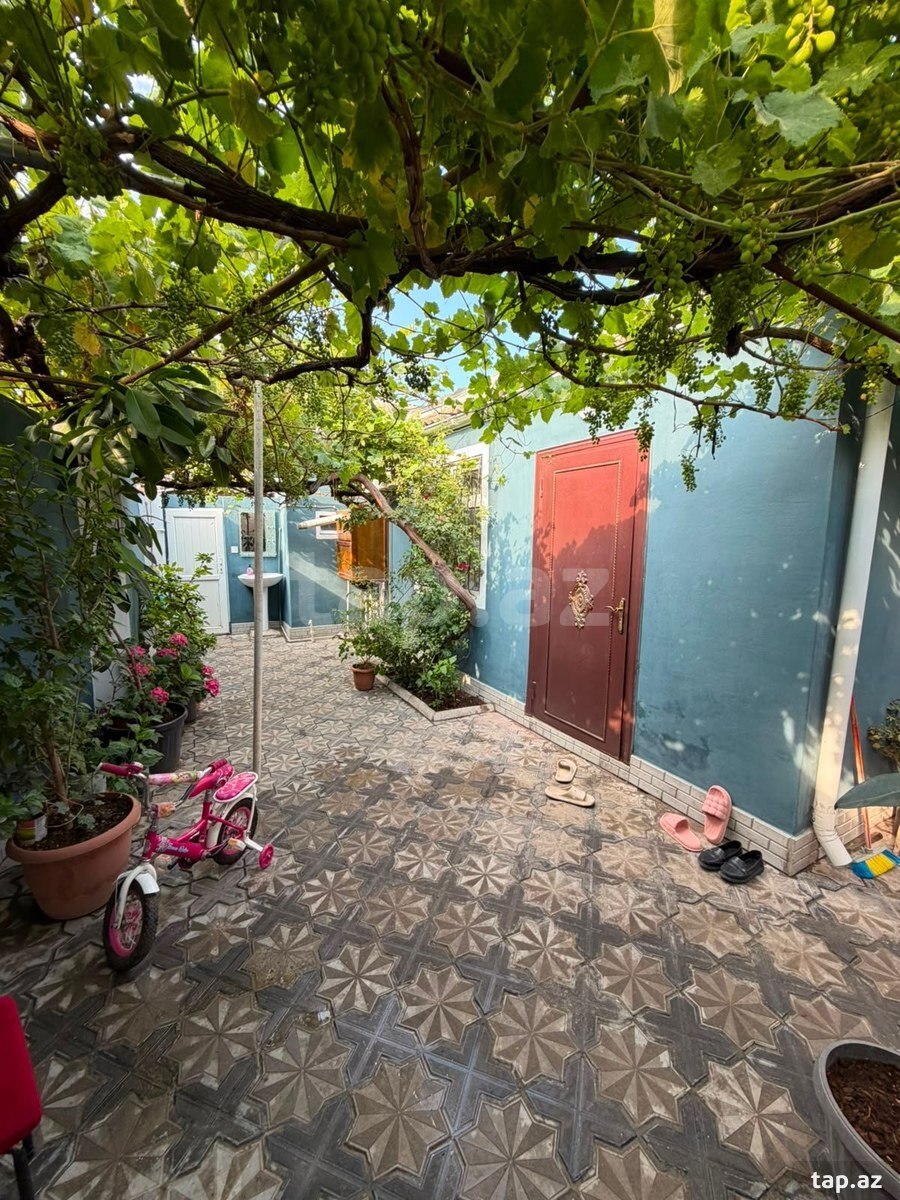 Həyət evi, Zabrat qəs. (2)