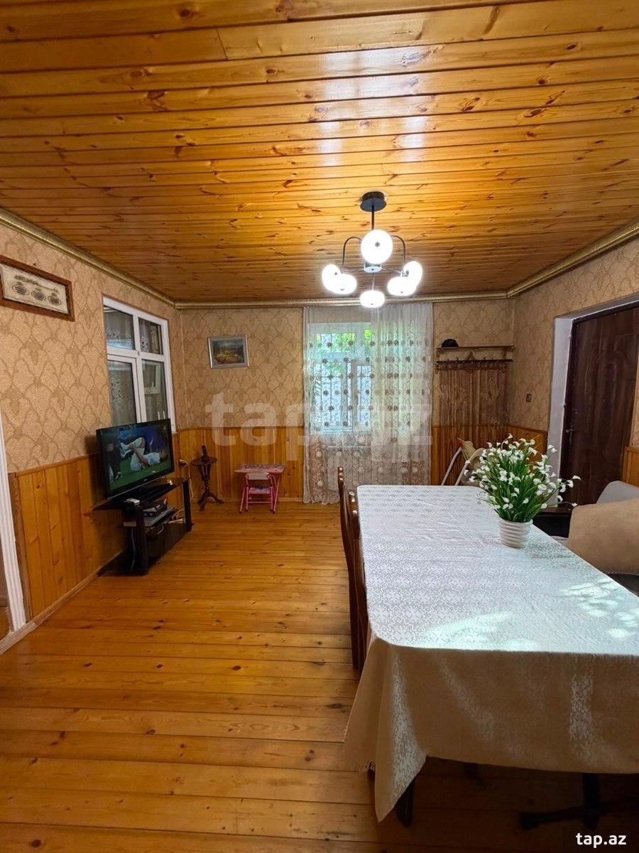 Həyət evi, Zabrat qəs. (9)