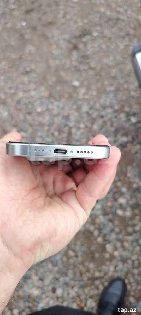 Apple iPhone 15 Pro Natural Titanium 128GB/8GB (5)
