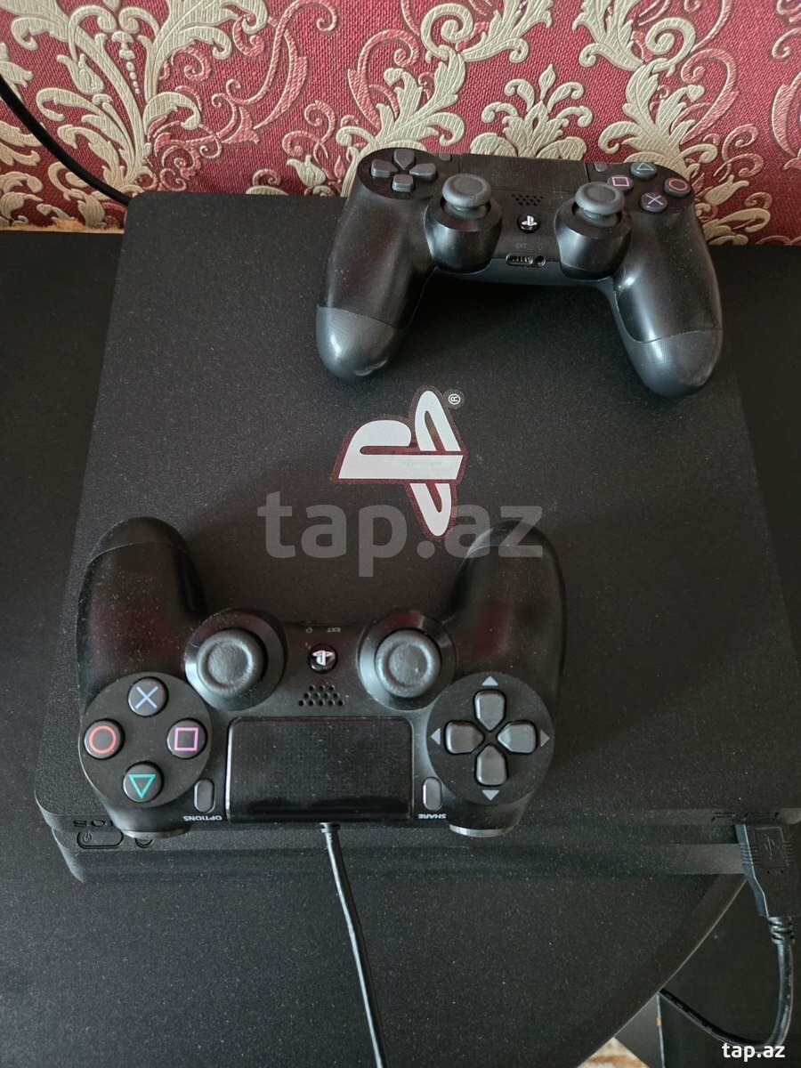 Sony Playstation 4 Slim 1TB (2)