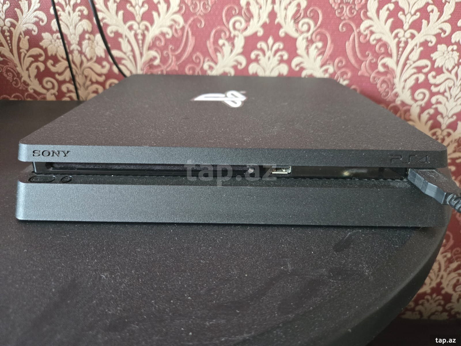 Sony Playstation 4 Slim 1TB (3)