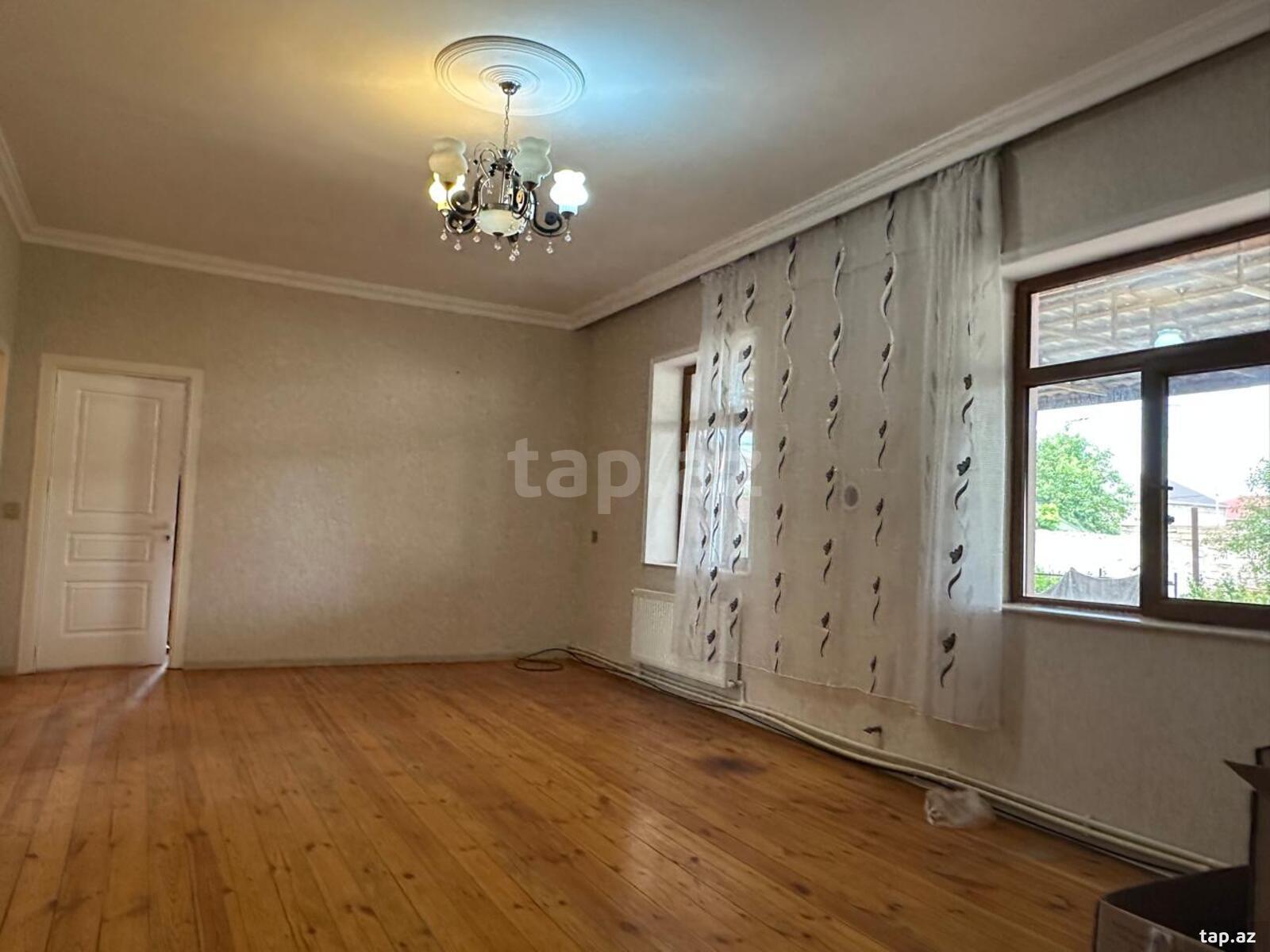 Bağ evi, Məktəbli küç.,ev 62F (10)