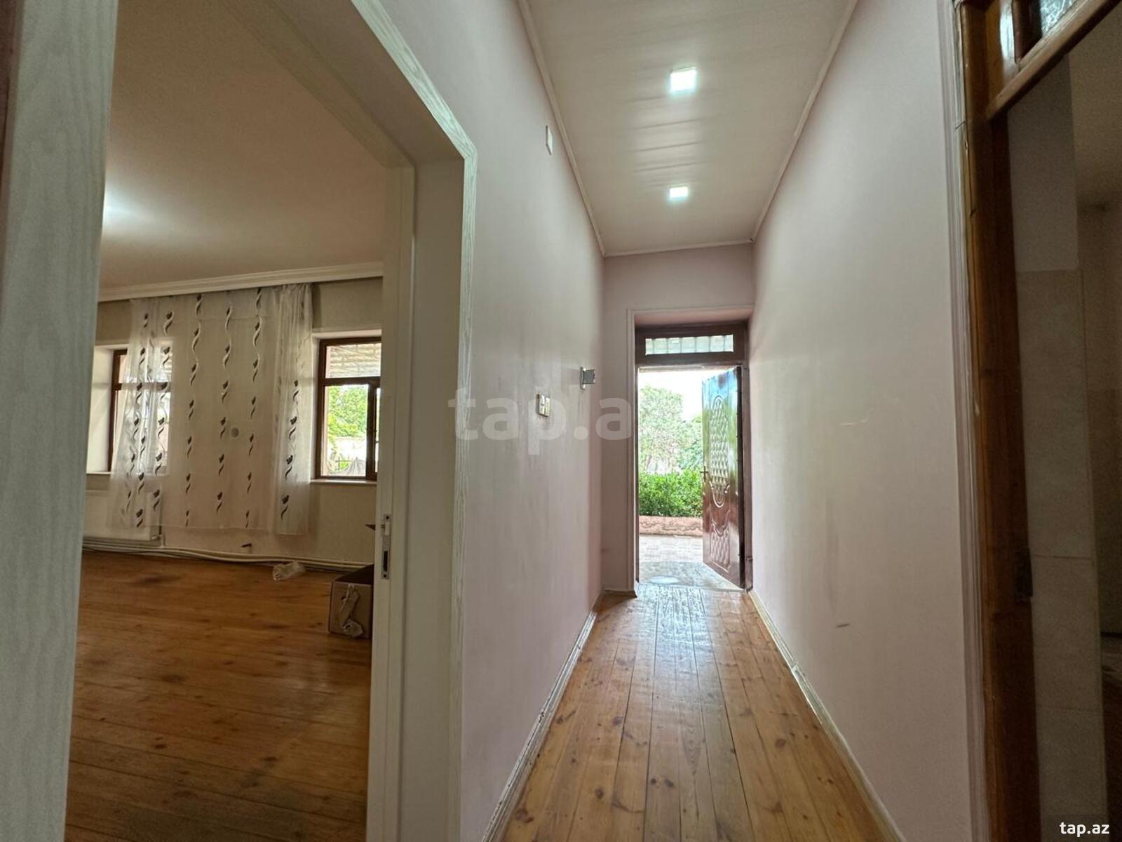 Bağ evi, Məktəbli küç.,ev 62F (12)