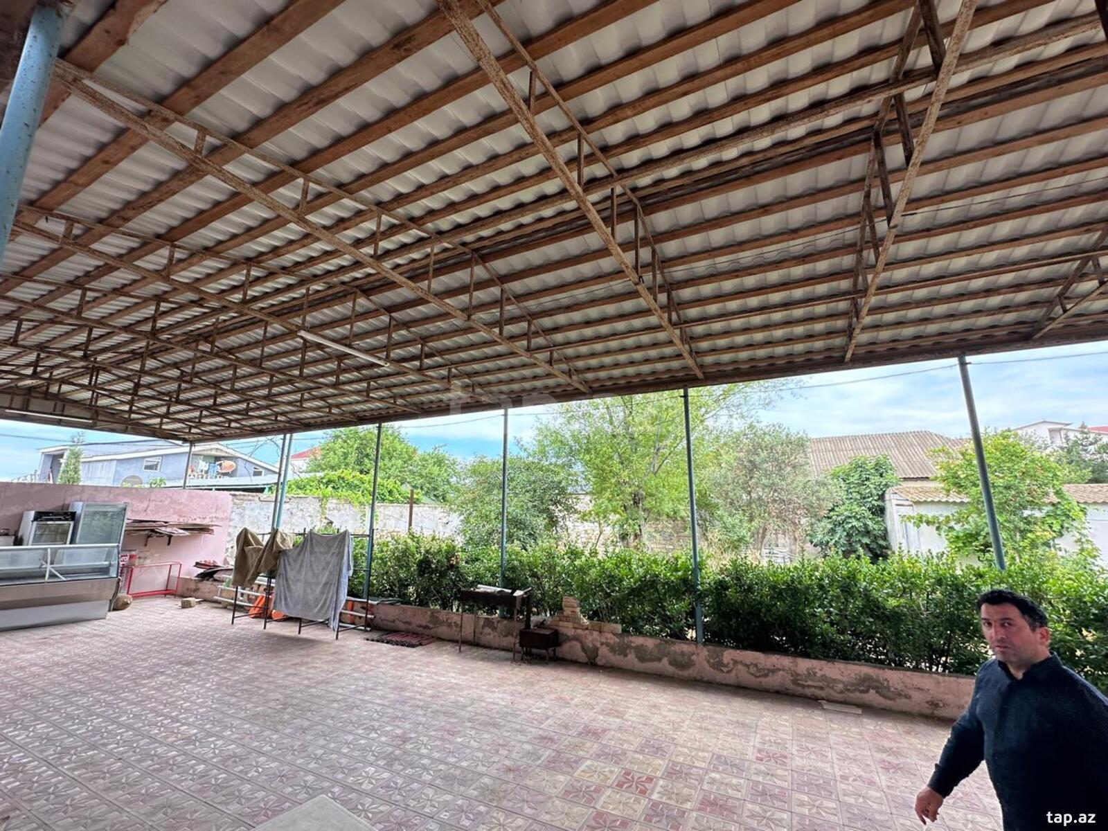 Bağ evi, Məktəbli küç.,ev 62F (11)