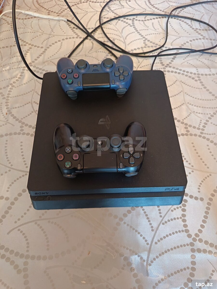 PlayStation 4 Slim 500GB (2)