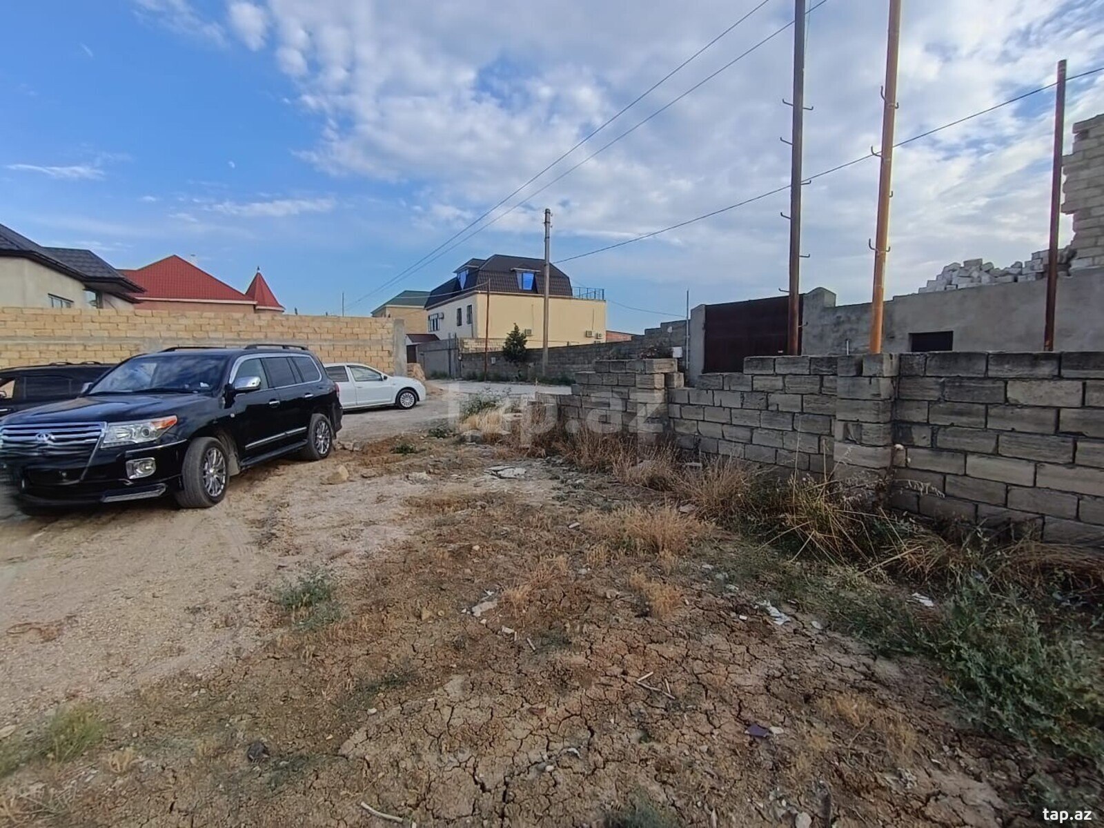 5 sot torpaq sahəsi, Saray qəs. (2)
