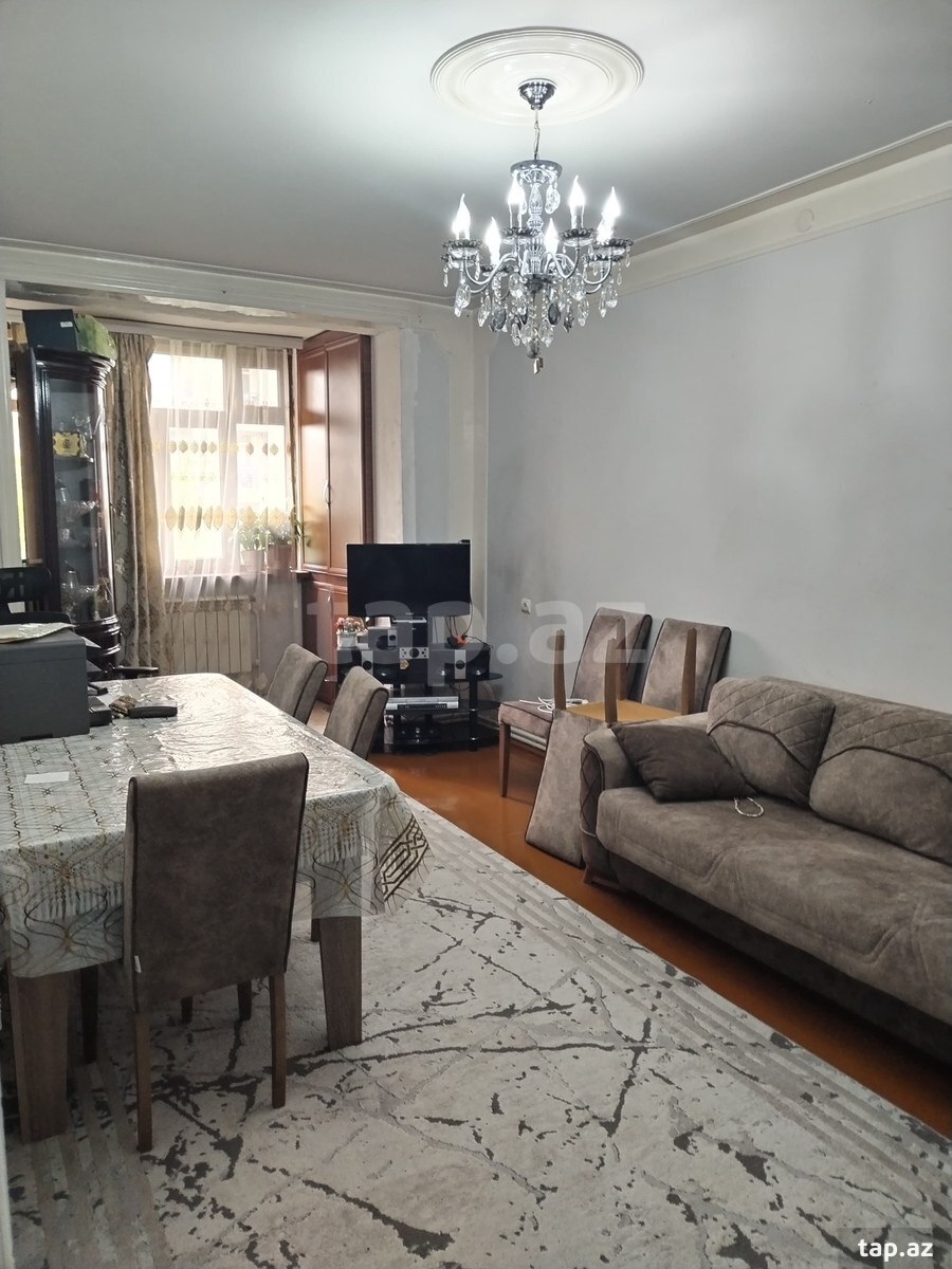 3-otaqlı mənzil, Gəncə ş., 70 m²