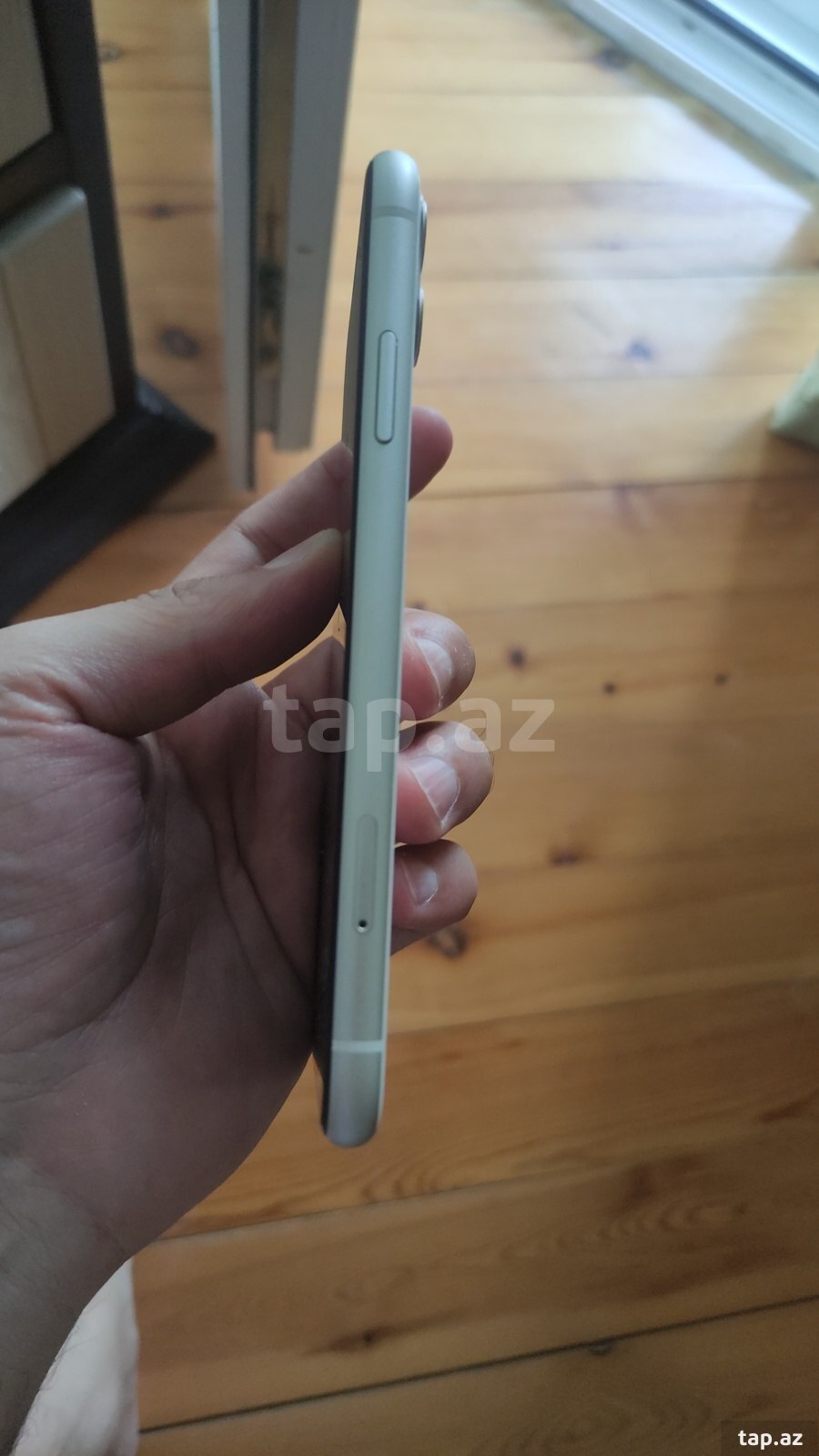 Apple iPhone 11 White 128GB/4GB (5)