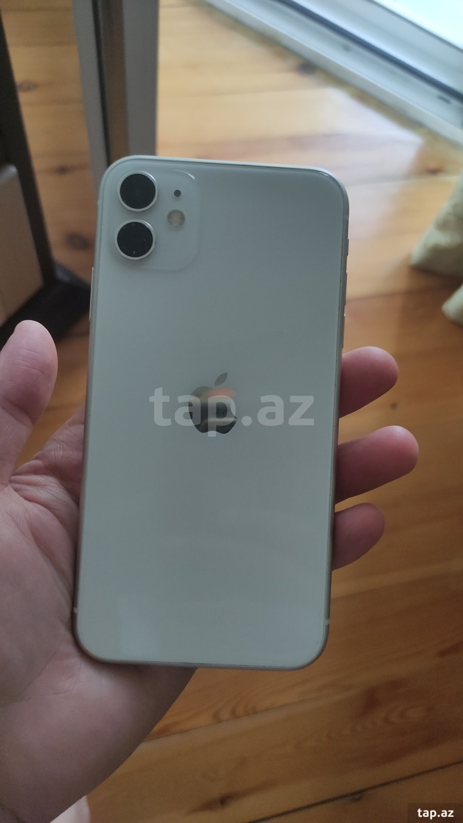 Apple iPhone 11 White 128GB/4GB (6)