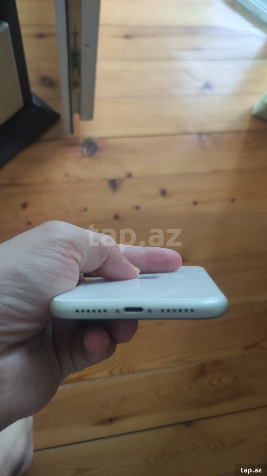 Apple iPhone 11 White 128GB/4GB (2)