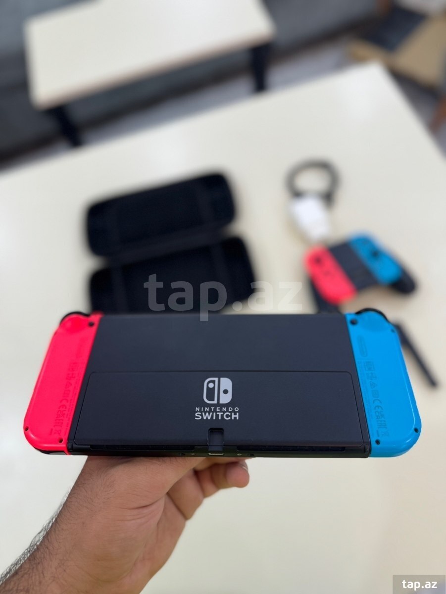 Nintendo Switch - OLED Model (3)