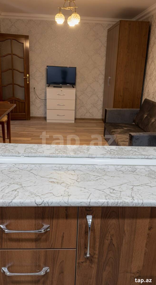 2-otaqlı mənzil kirayə verilir, İnşaatçılar m., 33 m² (2)