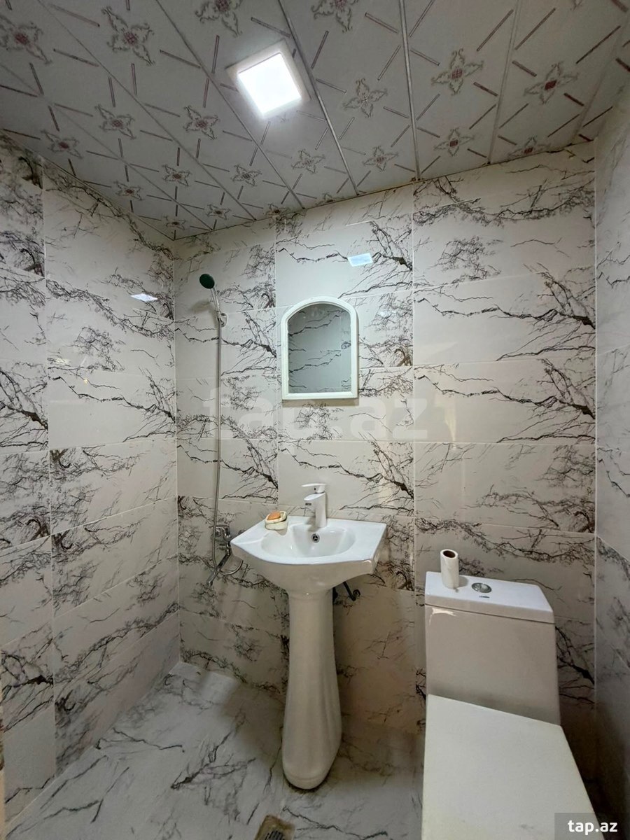 Həyət evi, Zabrat qəs. (15)
