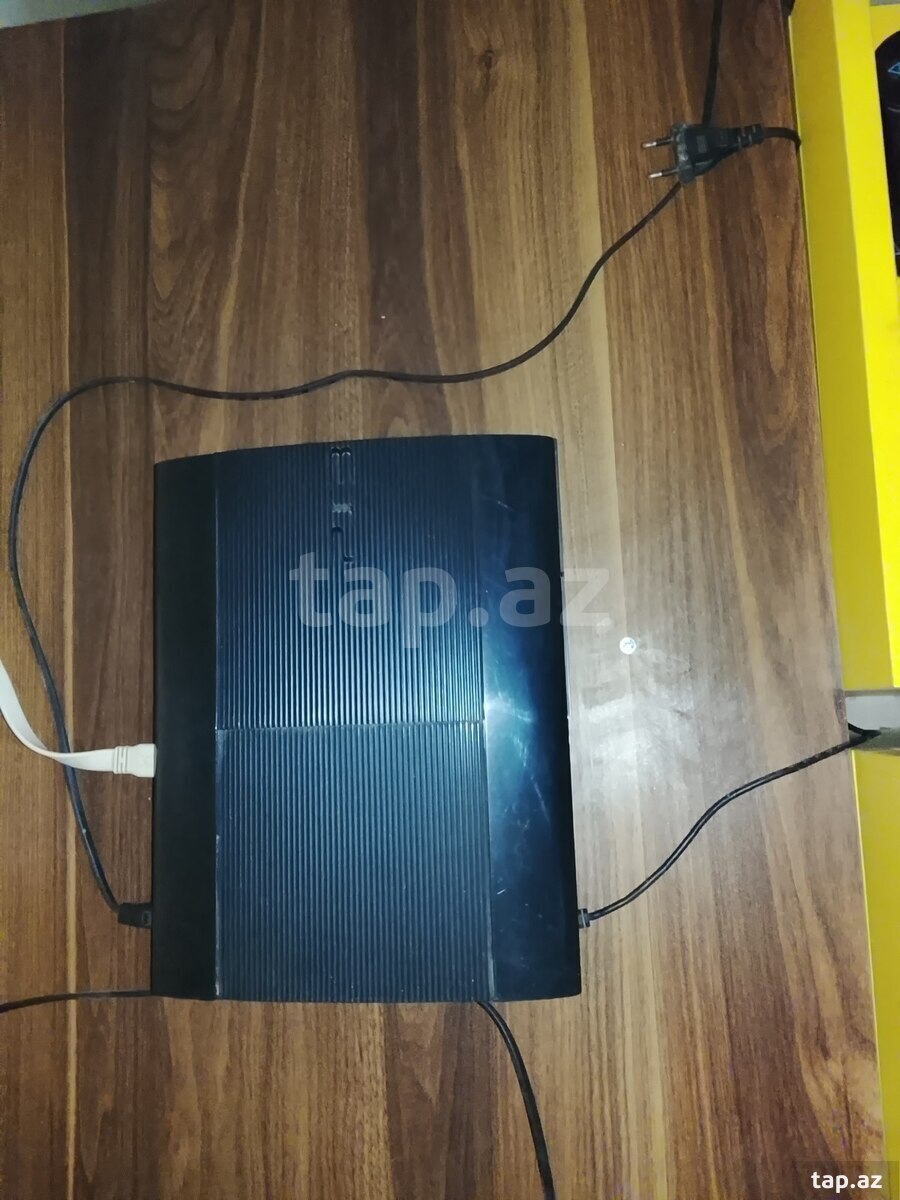 Plastation 3 500GB (2)