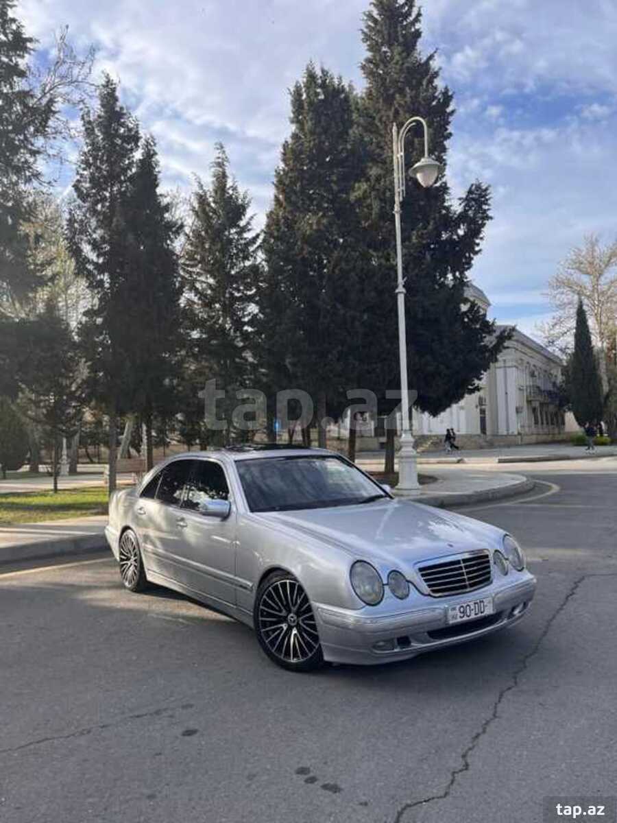 Mercedes E 280, 1999 il (4)