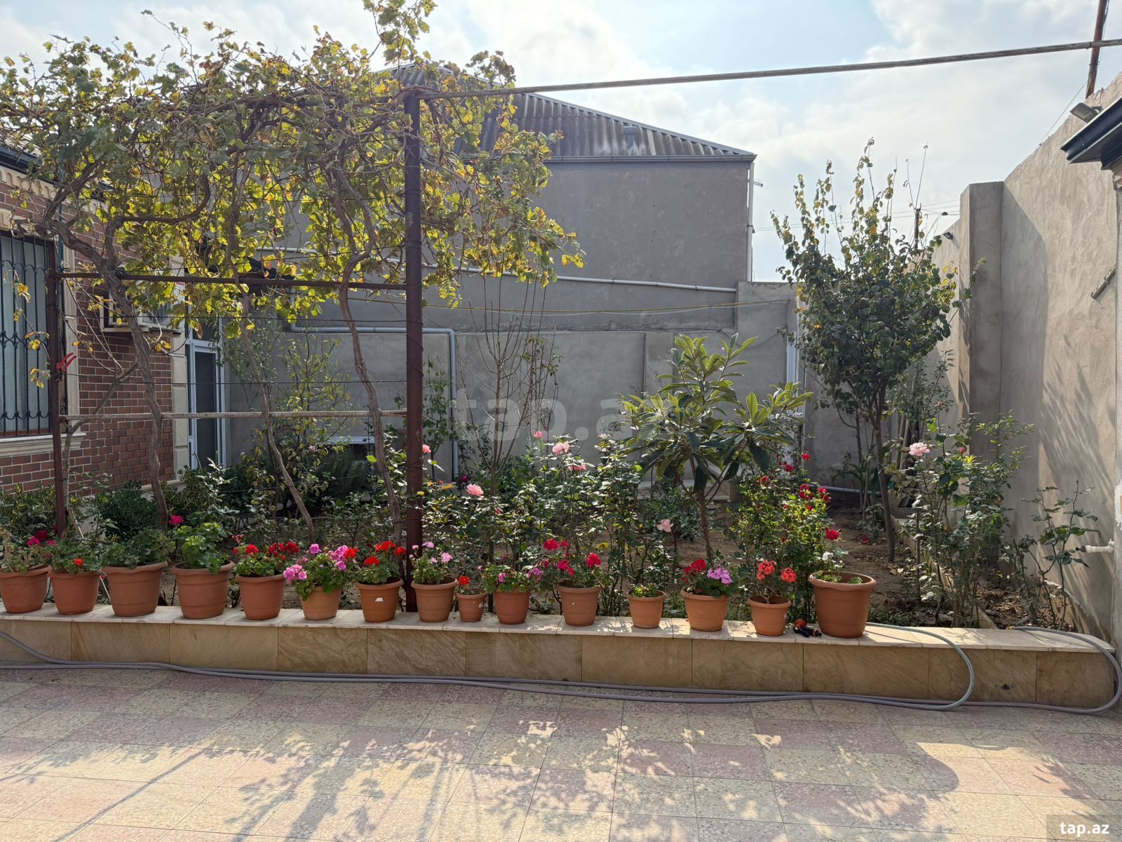 Həyət evi, Maştağa qəs. (8)