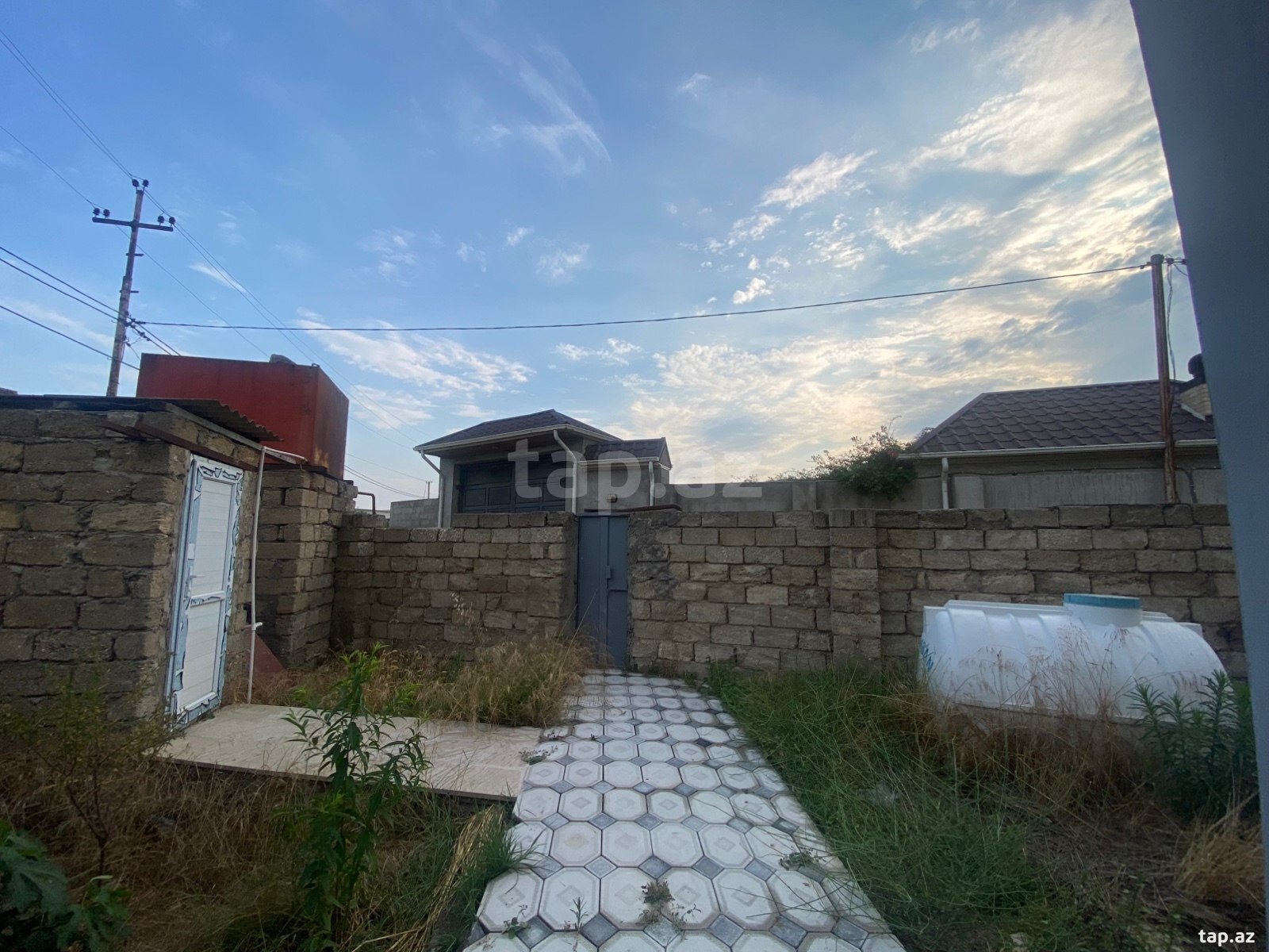 Həyət evi, Buzovna qəs. (7)