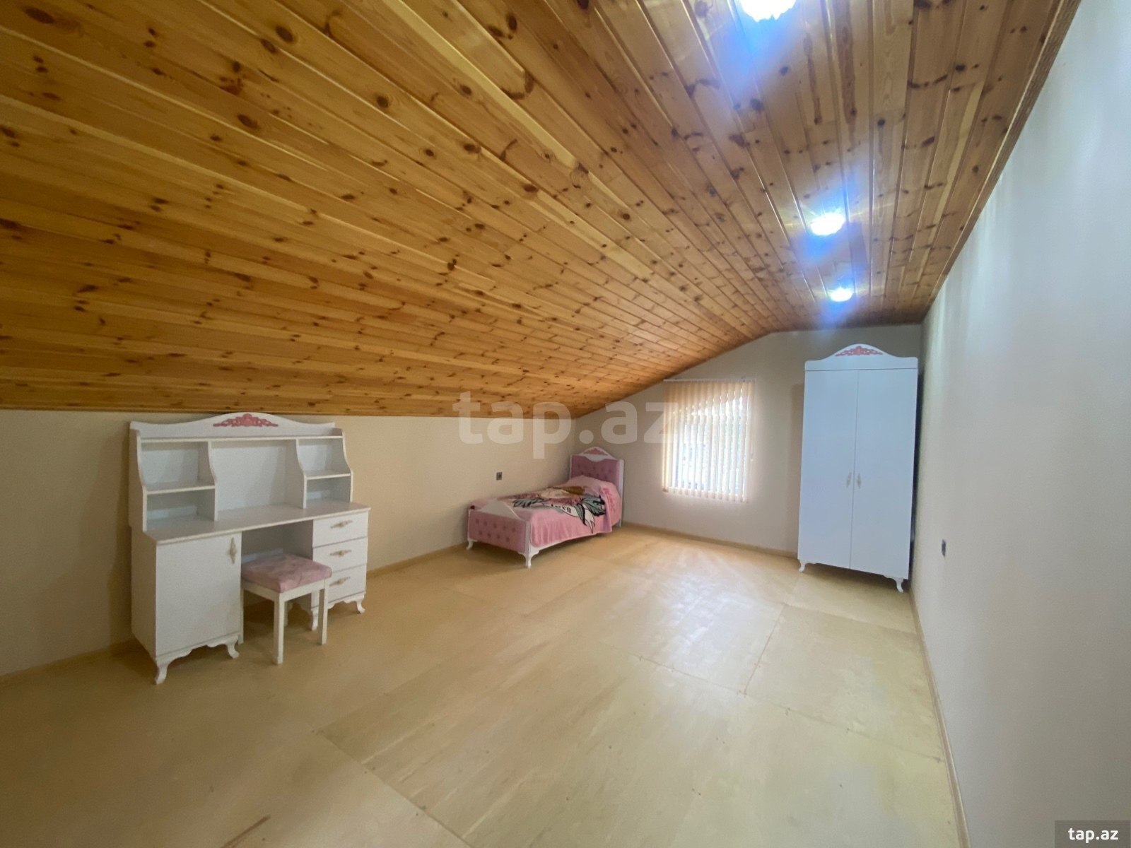 Həyət evi, Buzovna qəs. (14)