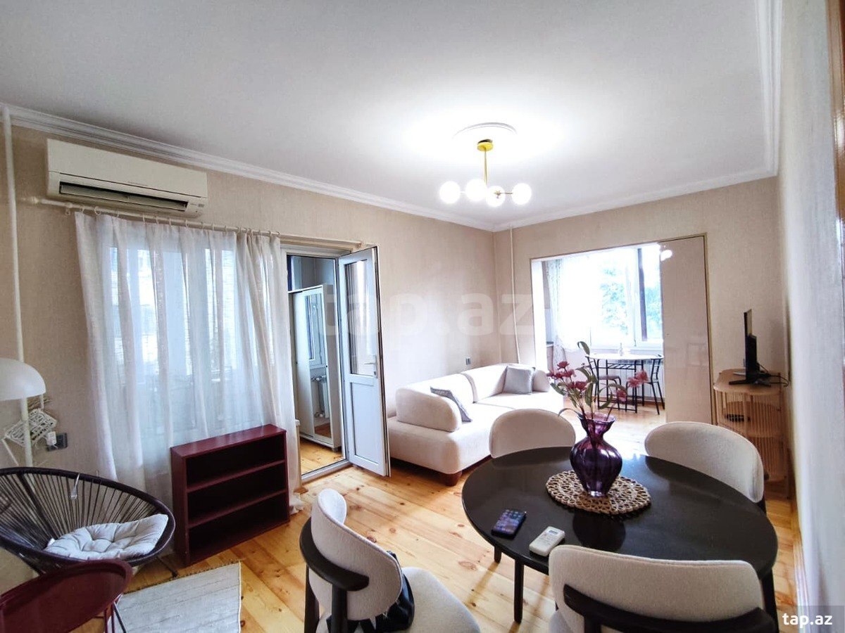 2-otaqlı mənzil kirayə verilir, Azadlıq pr., 45 m²