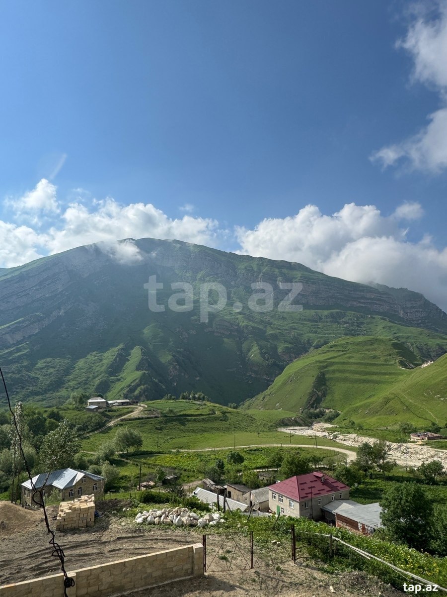 7 sot torpaq sahəsi, Ləzə k. (4)