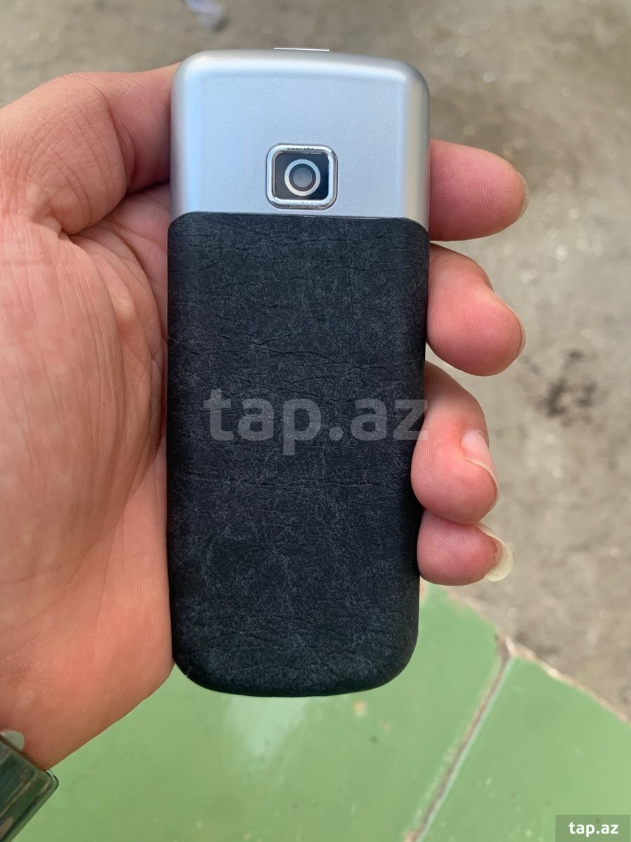 Nokia 8800 Silver (2)