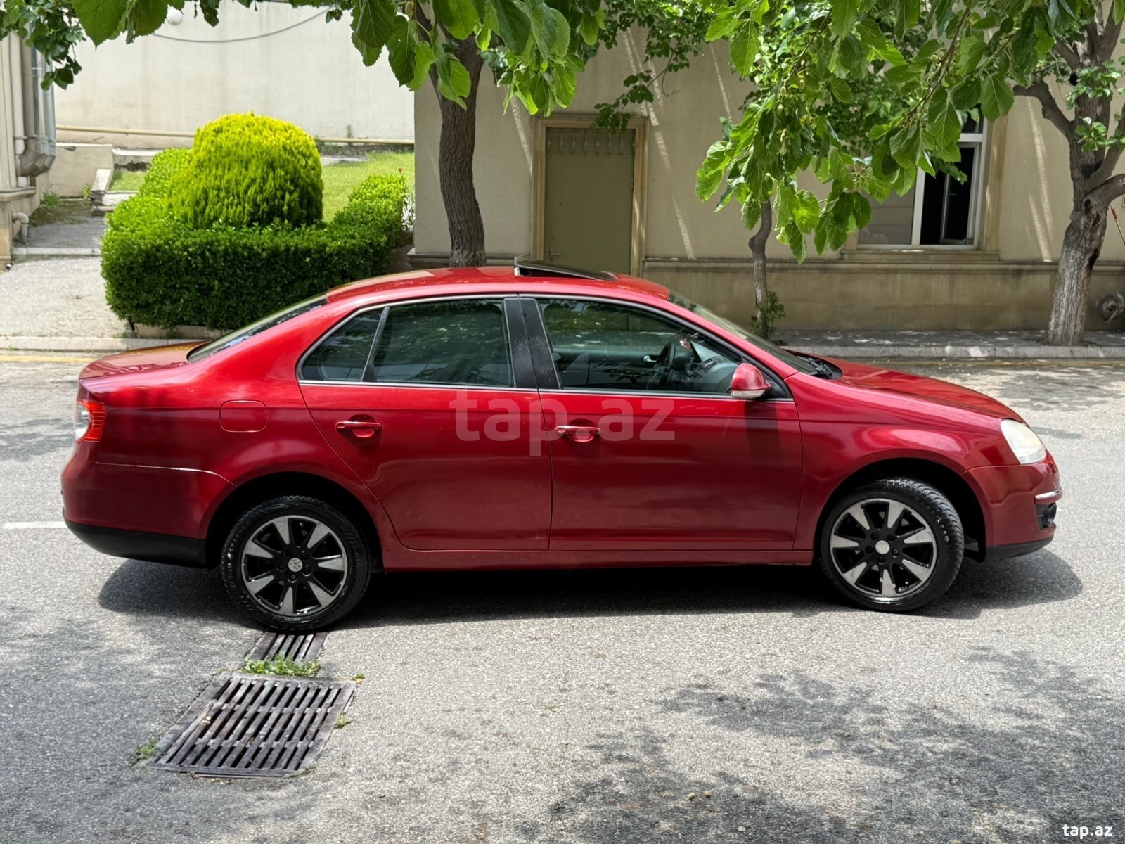 Volkswagen Jetta, 2010 il (11)
