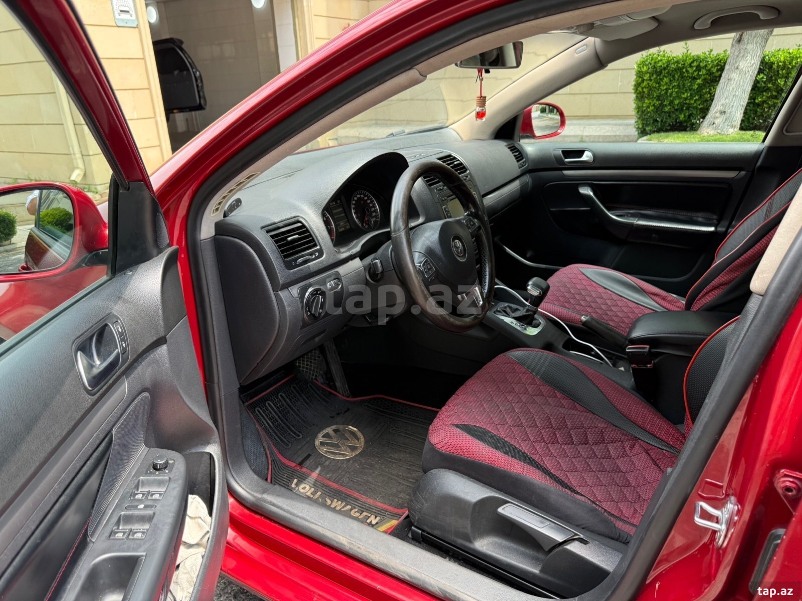 Volkswagen Jetta, 2010 il (12)