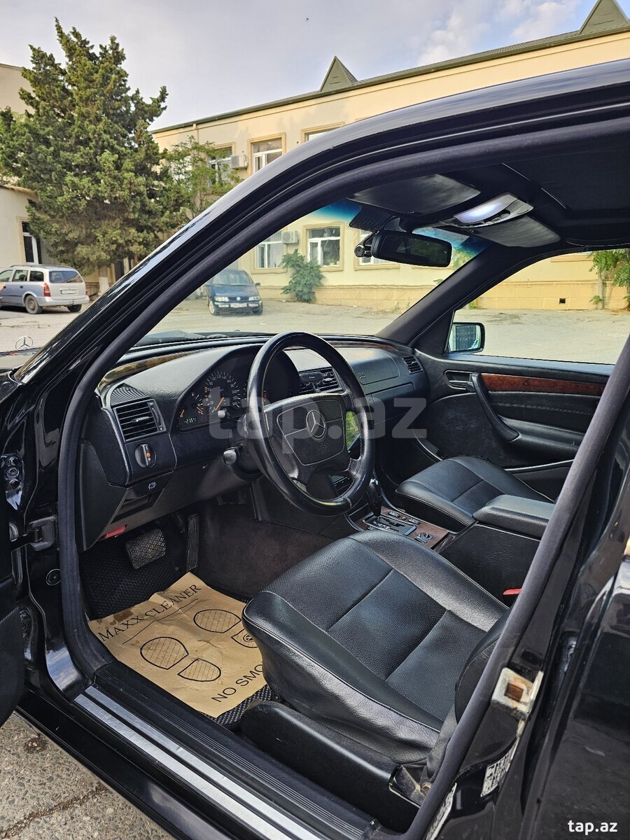 Mercedes C 230, 1997 il (7)