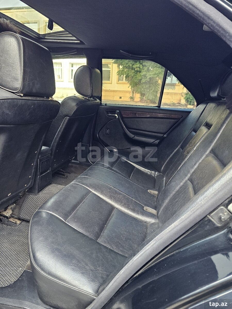 Mercedes C 230, 1997 il (8)