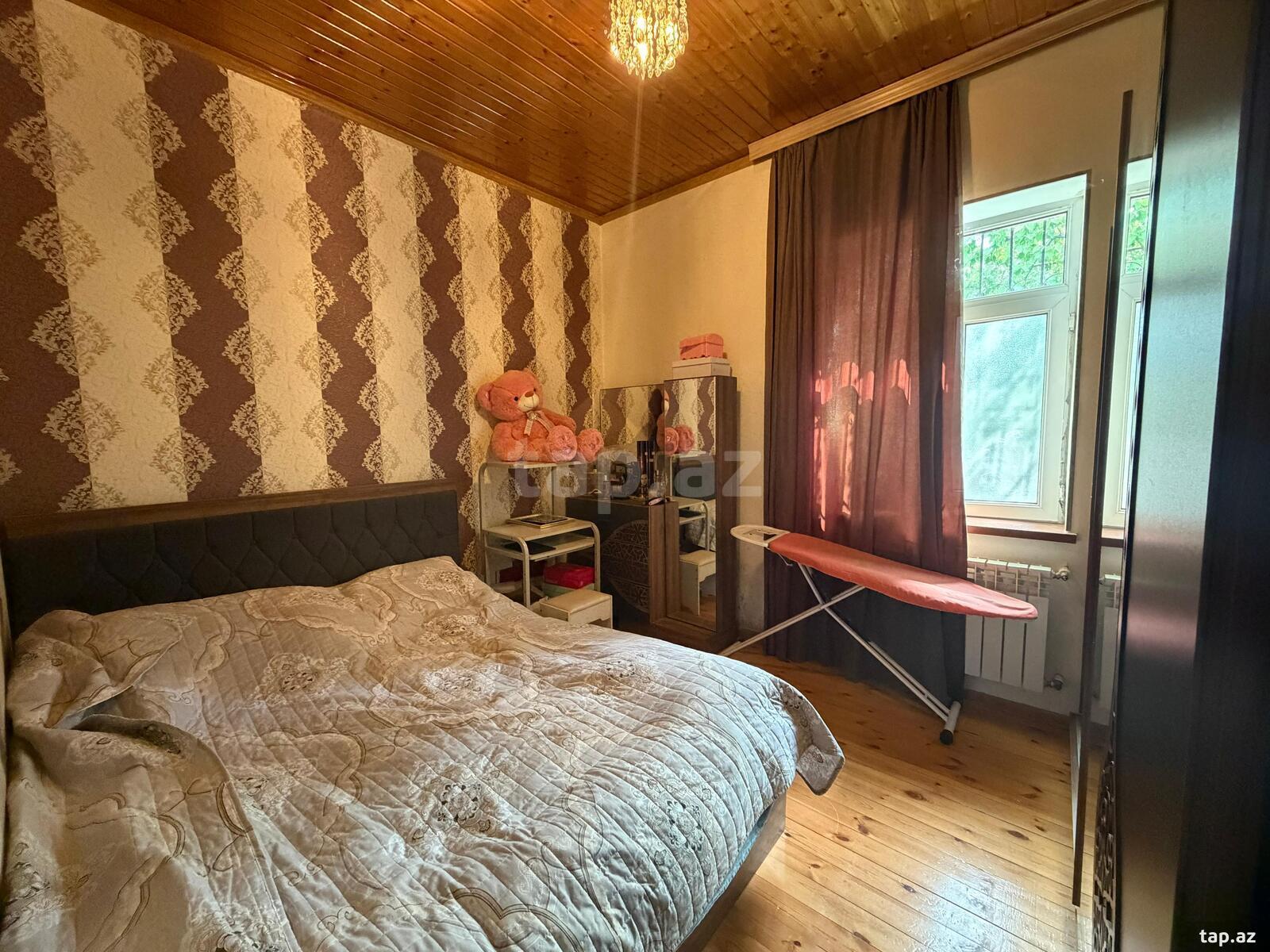 Həyət evi, Savalan qəs. (25)