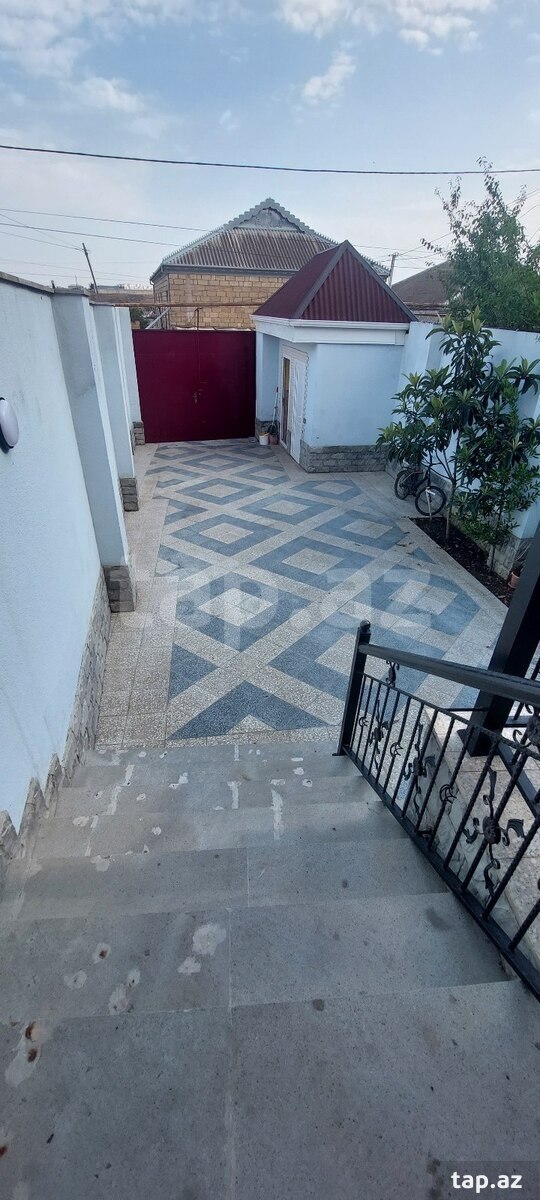 Həyət evi, Binəqədi qəs. (13)