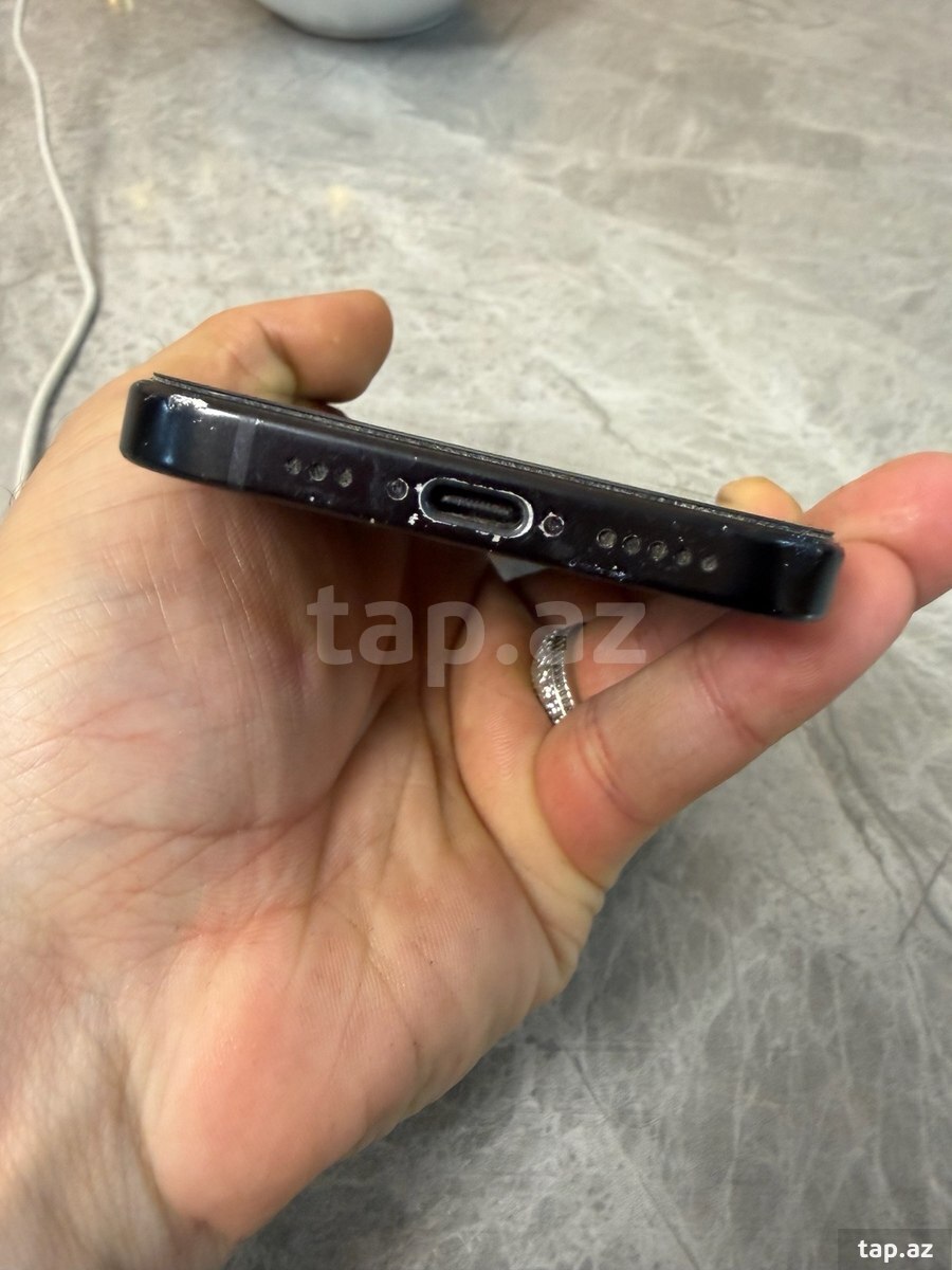 Apple iPhone 15 Black 128GB/6GB (11)