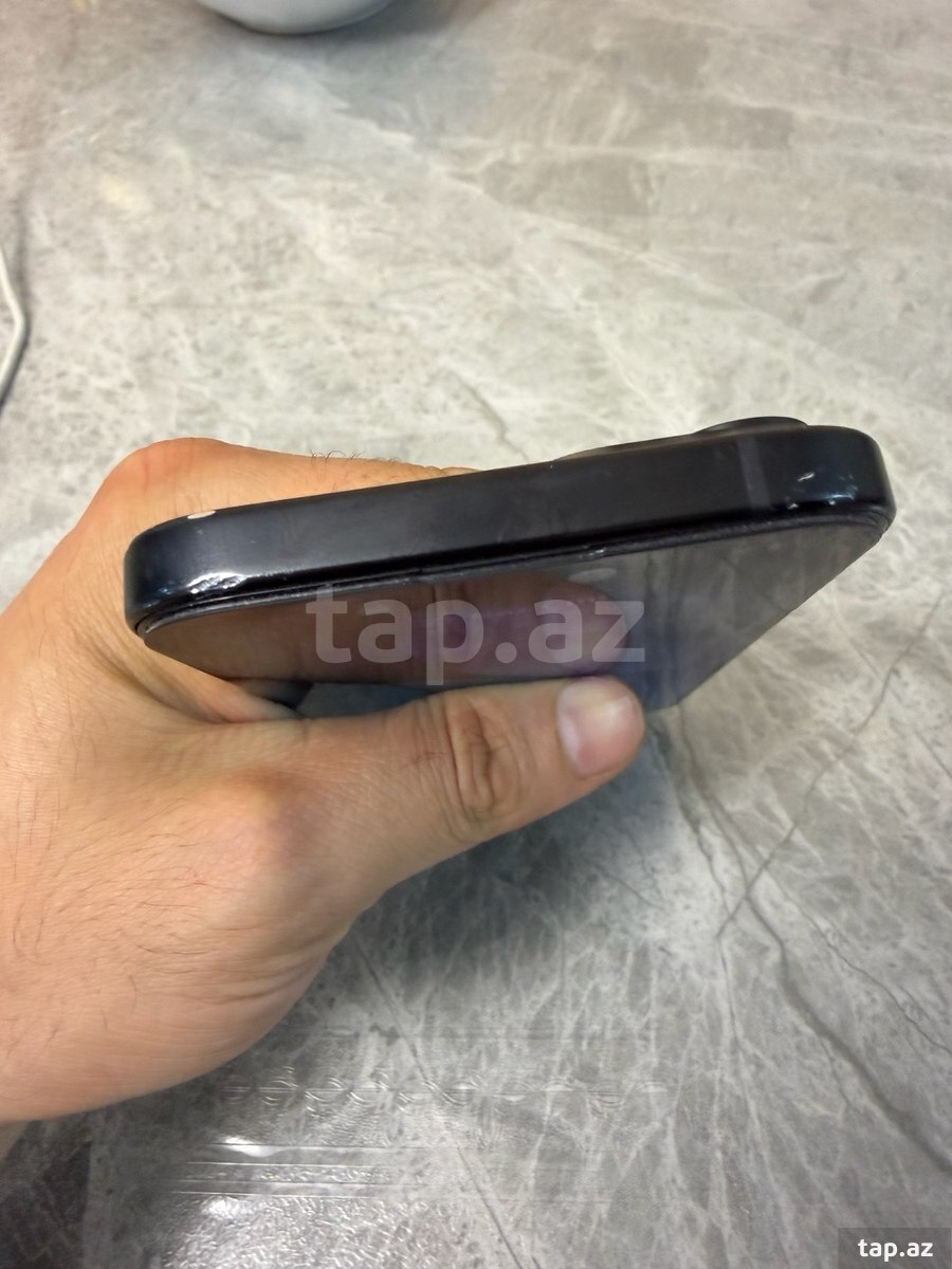Apple iPhone 15 Black 128GB/6GB (7)