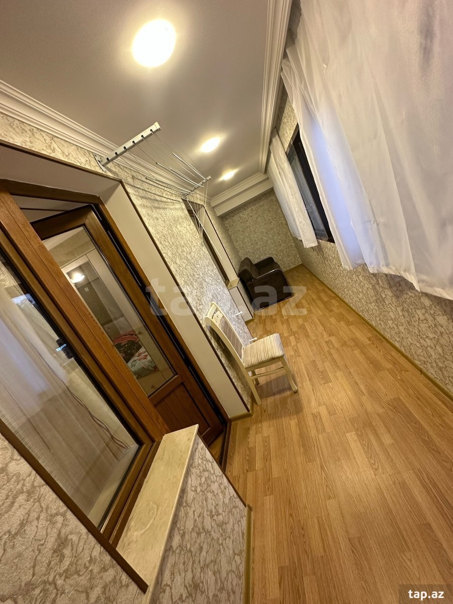2-otaqlı mənzil kirayə verilir, Gəncə ş., 85 m² (9)
