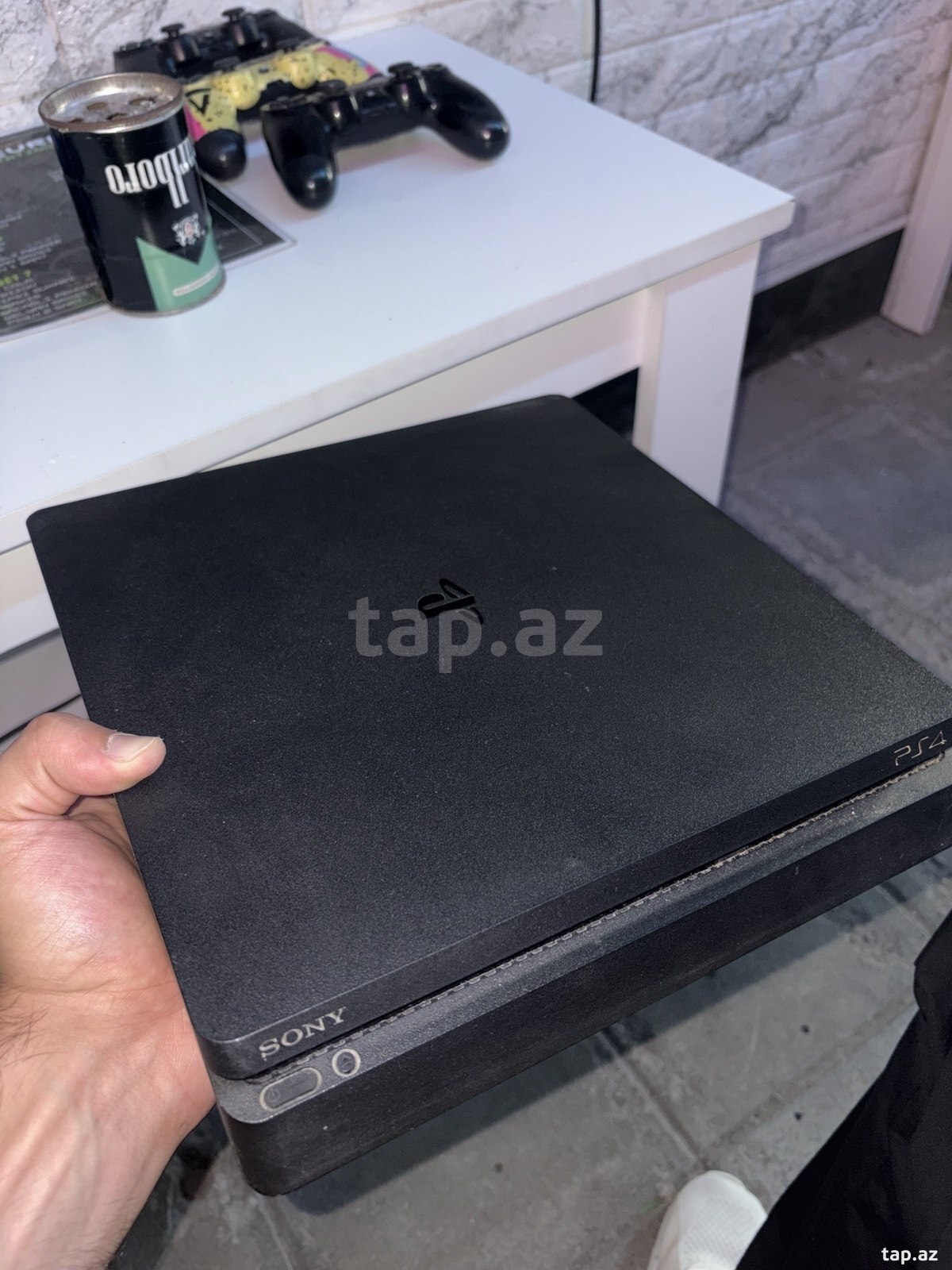 Sony PlayStation 4 Slim 500GB (3)
