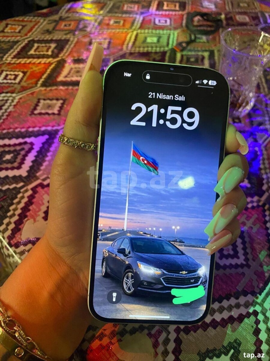 Apple iPhone 16 White 128GB/8GB