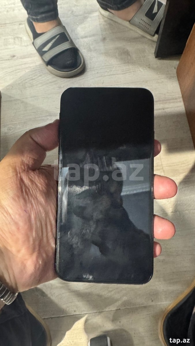 Apple iPhone 11 Pro Max Midnight Green 64GB/4GB (3)