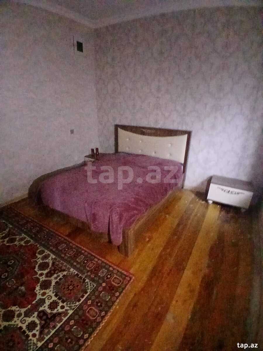 Həyət evi, Bayıl qəs. (2)