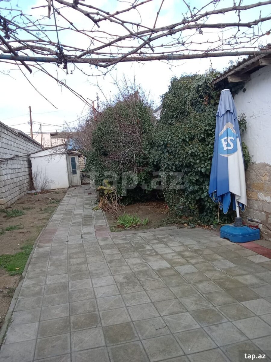 Həyət evi, Şüvəlan qəs. (9)