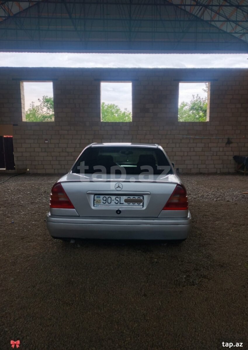 Mercedes C 180, 1996 il (2)