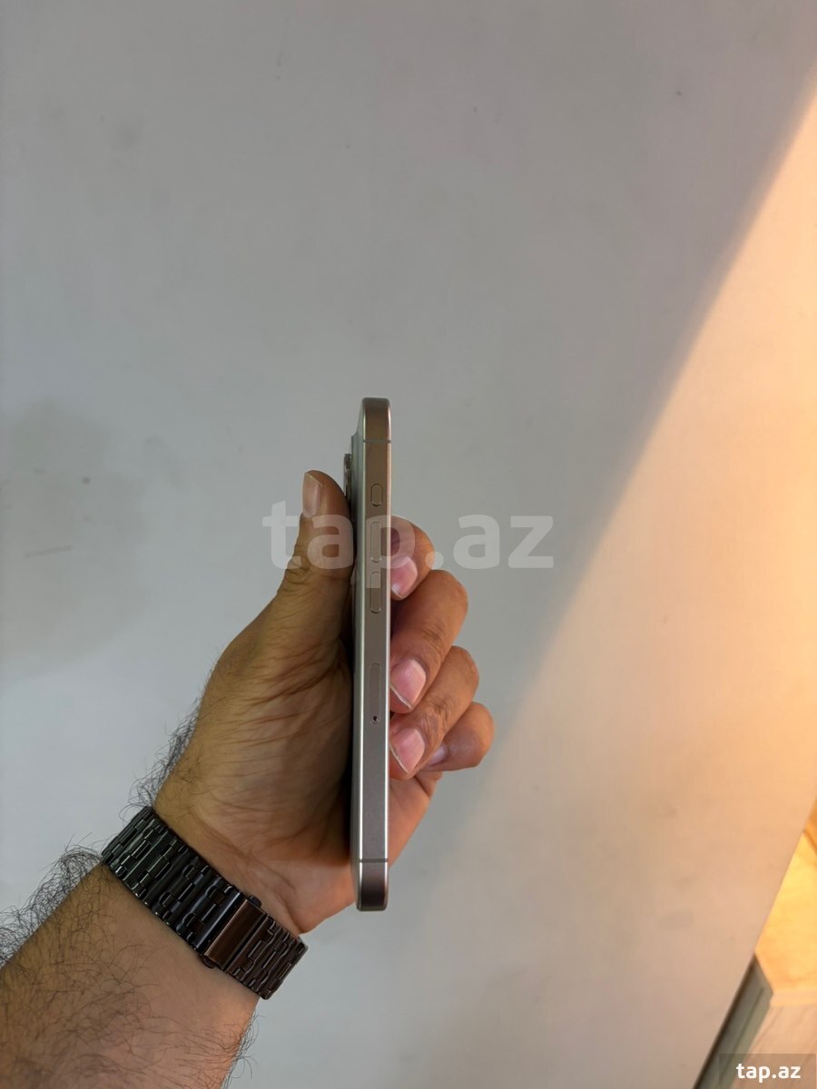 Apple iPhone 15 Pro Natural Titanium 512GB/8GB (3)