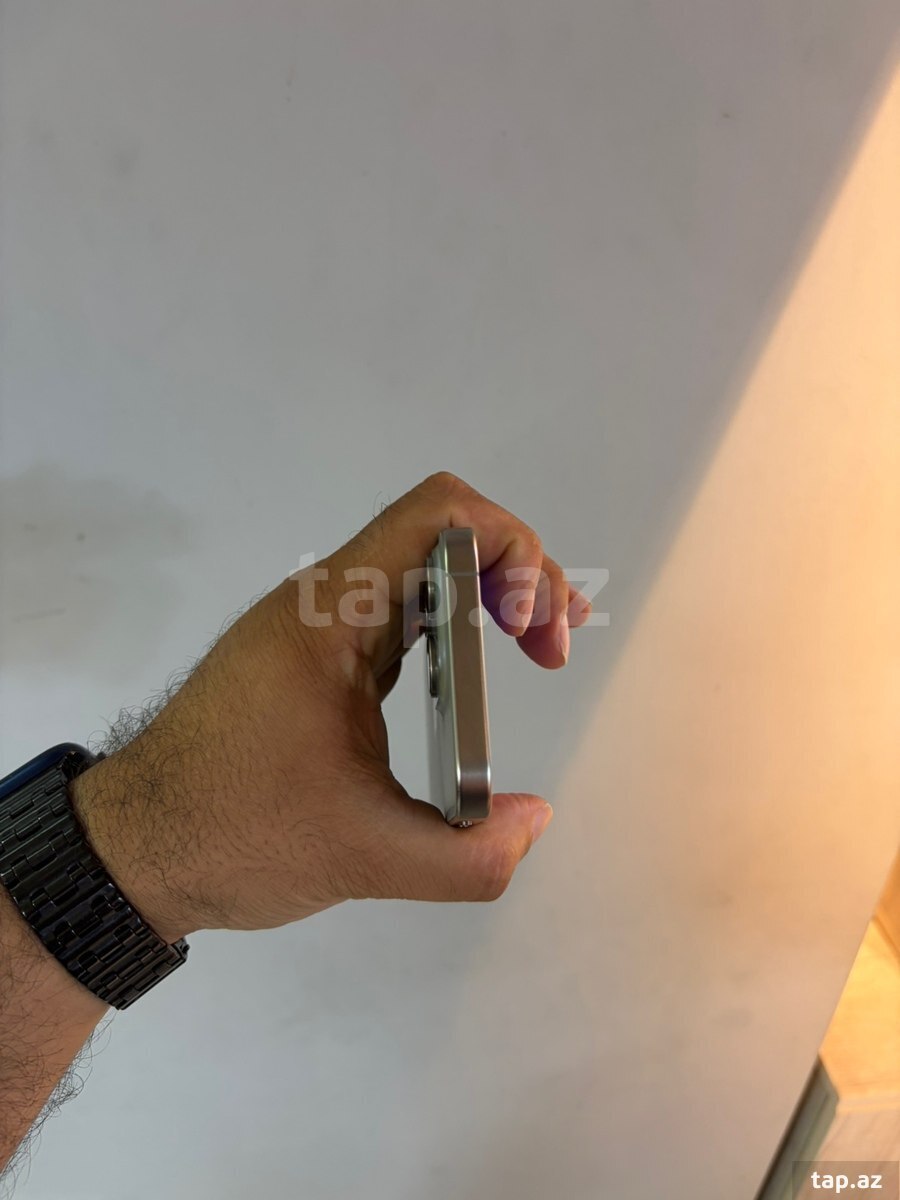 Apple iPhone 15 Pro Natural Titanium 512GB/8GB (4)